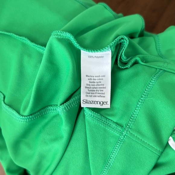 Slazenger Sleeveless Women’s Green and White Trim Golf Polo Tank Tee Shirt XL - Picture 6 of 7